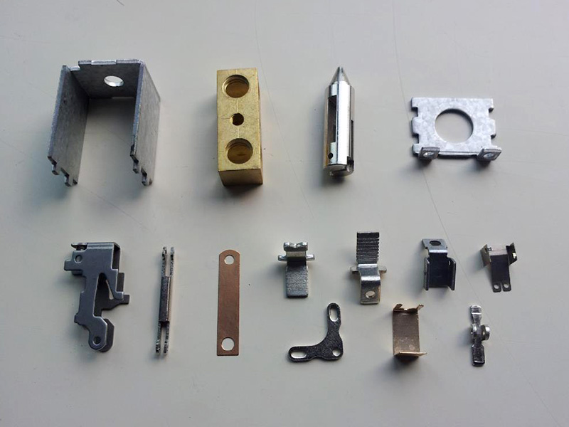 模具加工的汽車五金件有哪些？